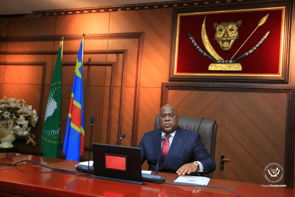 Presidence_RDC's tweet photo. 15.06.2022 l #ConseilDeDefense #Kinshasa
Le Chef de l'État, Félix Antoine Tshisekedi Tshilombo, Commandant suprême des #FARDC, préside en ce moment, à la cité de l'UA, le Conseil supérieur de la défense.
La situation à l'Est du pays est au cœur de cette réunion stratégique. https://t.co/d5joZF2Qm3