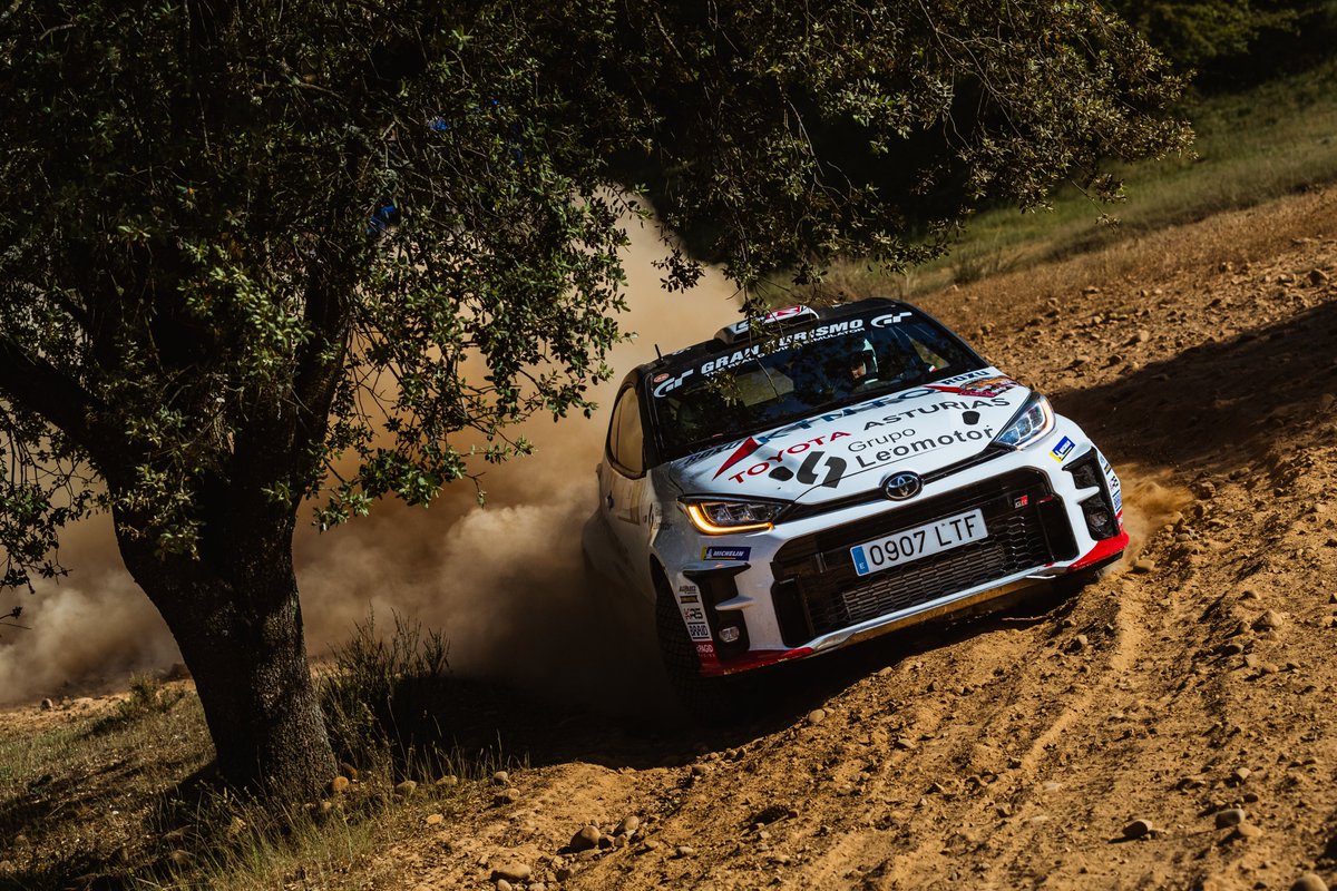 TGR_Spain's tweet photo. 🇪🇸 Echale un vistazo 🧐 a las mejores fotografías del cuarto rally de la #TGRIberianCup 🏆, el @RallyeReinoLeon
-
🇵🇹 Veja as melhores fotos 🧐 do quarto rally #TGRIberianCup 🏆, o @RallyeReinoLeon

Más en nuestras cuentas oficiales de Facebook e Instagram 📸#wallpaperwednesday https://t.co/u6OYQvp6YM