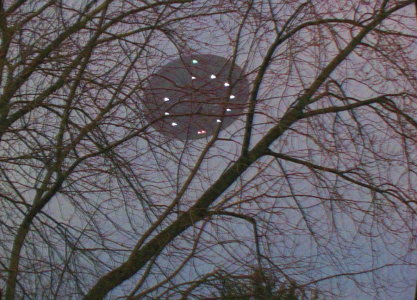 _UnknownSkies_'s tweet photo. Still not debunked, unbelievable footage.

Source / Credit: Jack Nethering / https://t.co/LidHFBYswh
#ufo #ufos #alien #aliens #space #strange #unexplained #disclosure #thetruthisoutthere #iwanttobelieve #extraterrestrial #flyingsaucer #ovni https://t.co/xCYqmUf7H8