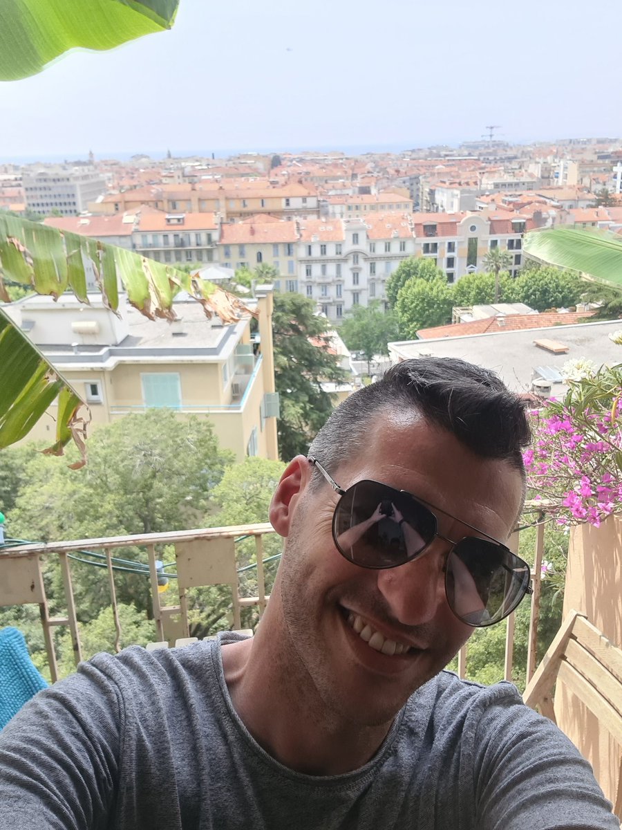 PascalThomasluv's tweet photo. Alors on fait quoi qd on est a Nice ?
#Nicegay,#gayslutt,#gaybottom https://t.co/ziTHJZtZxX