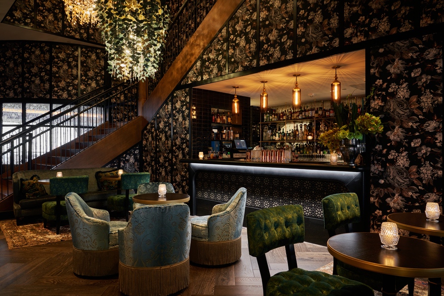 WineandSpirits's tweet photo. If you need to know where to find a 65-vintage vertical of #MoutonRothschild in downtown Dallas, we can help. Read Alissa Bica's #RestaurantReview of Monarch:
https://t.co/27GLugbb7K
#woodfired #Bordeaux #WendoureeMalbec #Monarchrestaurant #DallasDining #WineList #WINE https://t.co/BV6ZCWmx7C