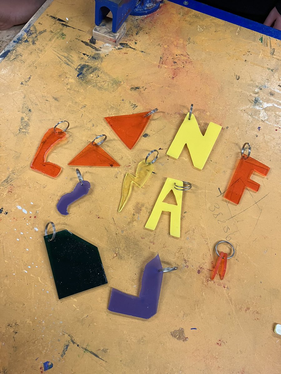 MissGrantDET's tweet image. S3 D&amp;amp;M completed their acrylic Keyring #skillbuilder today! A great effort with the cutting,filing, polishing! #newtimetable