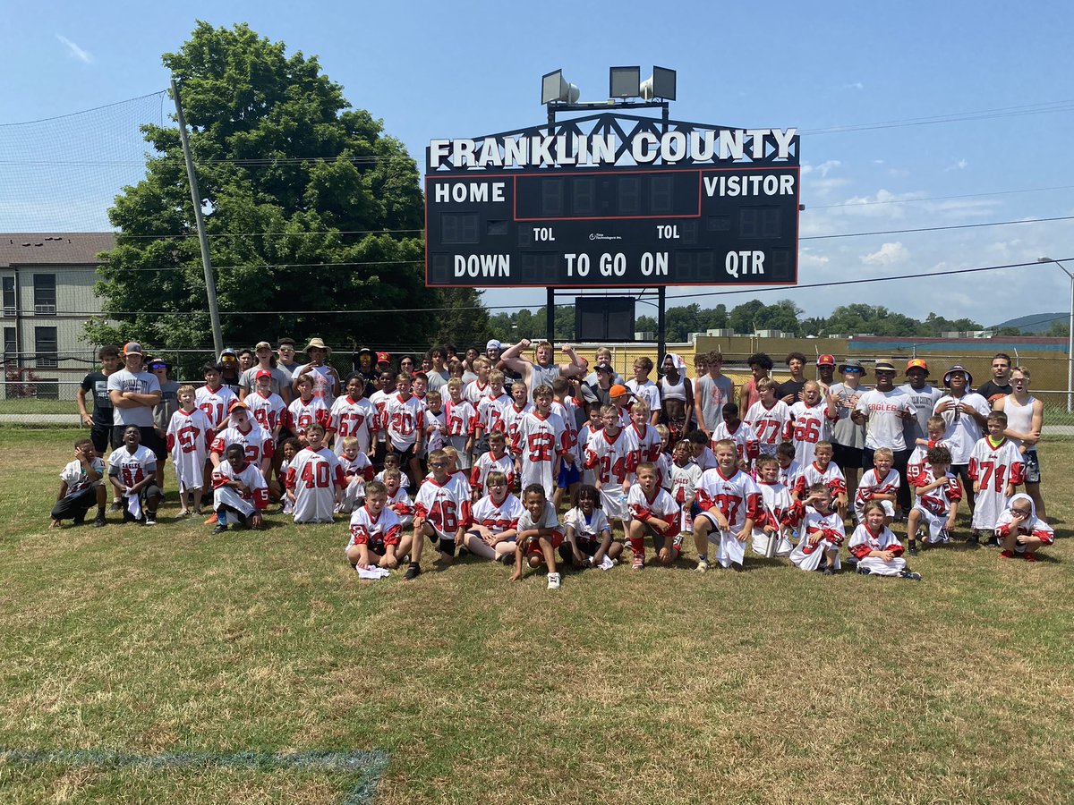 fchs_football's tweet photo. FCHS FOOTBALL , For generations to come! Great Rec camp today! https://t.co/S9d6BtHL6h