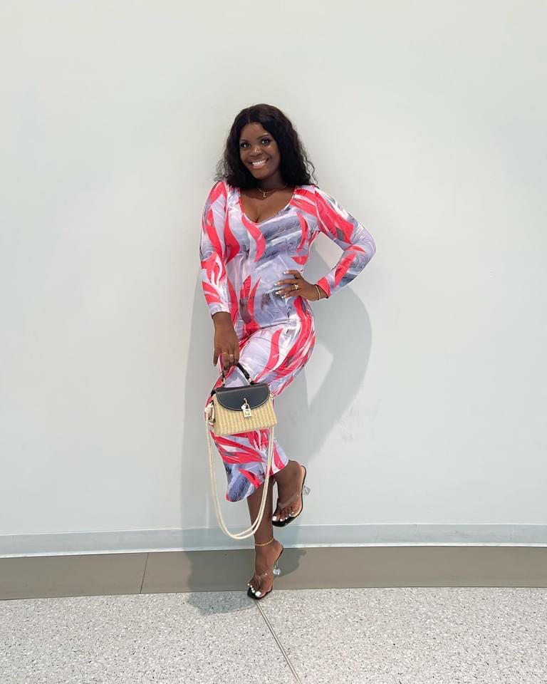 LydiaYonly's tweet photo. “Just 27 I been running a whole enterprise, provide for too many people I can’t jeopardize.” 👑🇱🇷🤎

@GiselleMagazine Fashion Week GMFW 2022 Minnesota we coming. 
Bag @Youconjay1 

#GISELLEMAGAZINE #LiberianbloggerLydiaYonly #fashionweek202 https://t.co/TEzECIXNjC