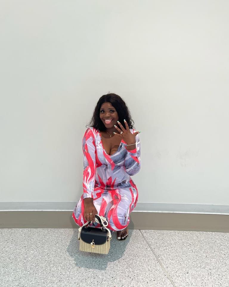 LydiaYonly's tweet photo. “Just 27 I been running a whole enterprise, provide for too many people I can’t jeopardize.” 👑🇱🇷🤎

@GiselleMagazine Fashion Week GMFW 2022 Minnesota we coming. 
Bag @Youconjay1 

#GISELLEMAGAZINE #LiberianbloggerLydiaYonly #fashionweek202 https://t.co/TEzECIXNjC