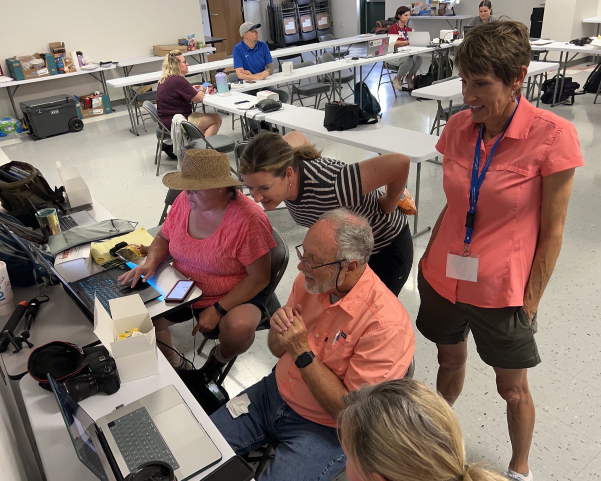 sam_oldenburg's tweet photo. Photoshop lessons with Hal Schmidt @ATPI #atpisw22 https://t.co/8cRaXtcoXB
