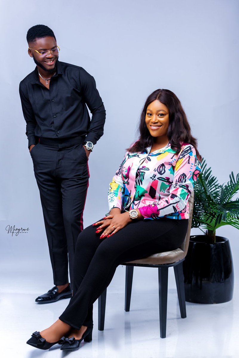 ovie_joshua's tweet photo. Ladies and Gentlemen, make una try dey shoot shot.
Sunday 26th, June 2022.
#BecomingOne
#WeMetOnTwitter https://t.co/eTt6RaZkHf