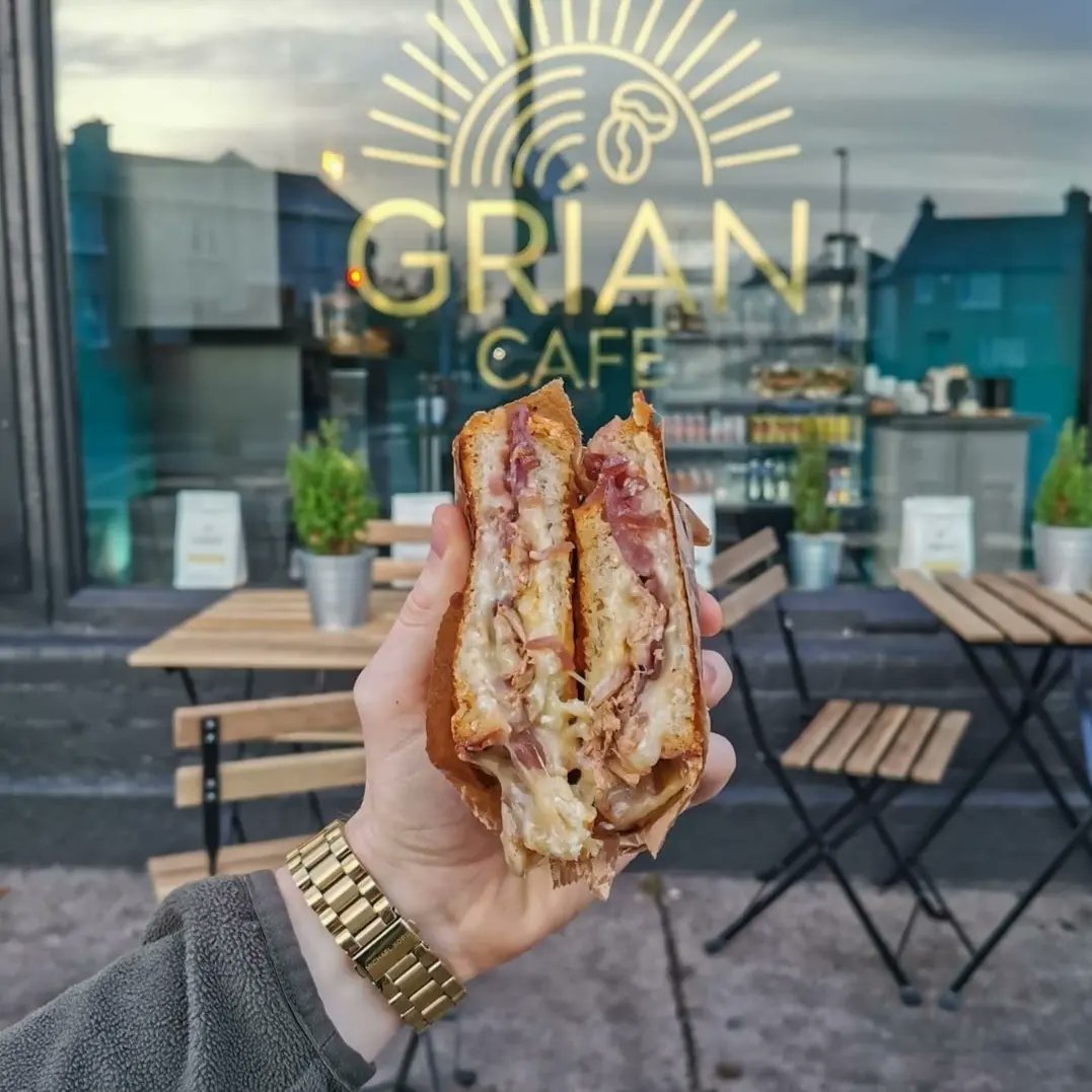 packthepooch's tweet photo. #dogfriendlycafe located on Kimmage Road Lower, Dublin 6. Dogs welcome inside 🐶☕️
✨️ Link in bio for more info ✨️ 
#wheretogowednesday
#dogfriendlydublin #dogfriendlyireland #dogswelcome #dogsallowed #dogmom #dogdad #carrowcoffee #dublin #travelwithyourdog #packthepooch https://t.co/hxLtFT2nZV