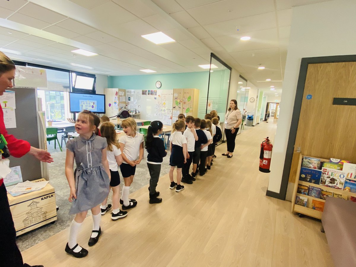 Calderwood_Pri's tweet photo. Lots of excitement as children spend the afternoon in their new clan with their new champions! 💙🤍#CalderwoodClans #CalderwoodChampions #CalderwoodChapterTwo https://t.co/VsWVfshsvw