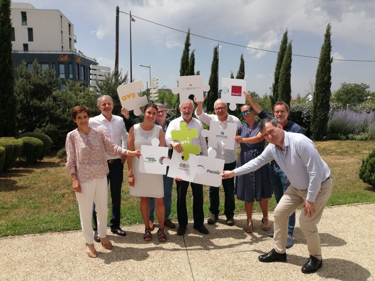 AmicialD's tweet photo. Amicial est fière de participer aux 2ème rencontres du réseau @OveFondation  #autonomie #reseau #social https://t.co/EYmClGd1GA