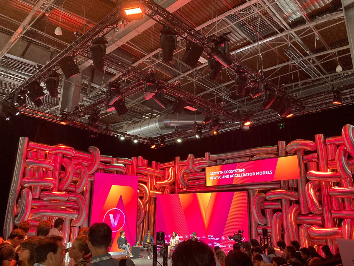 allis_na's tweet photo. [EN DIRECT 🔴] 📣 @VivaTech 2022 !!

#Allishealth #Healthisall https://t.co/ZvlL4kyt0u