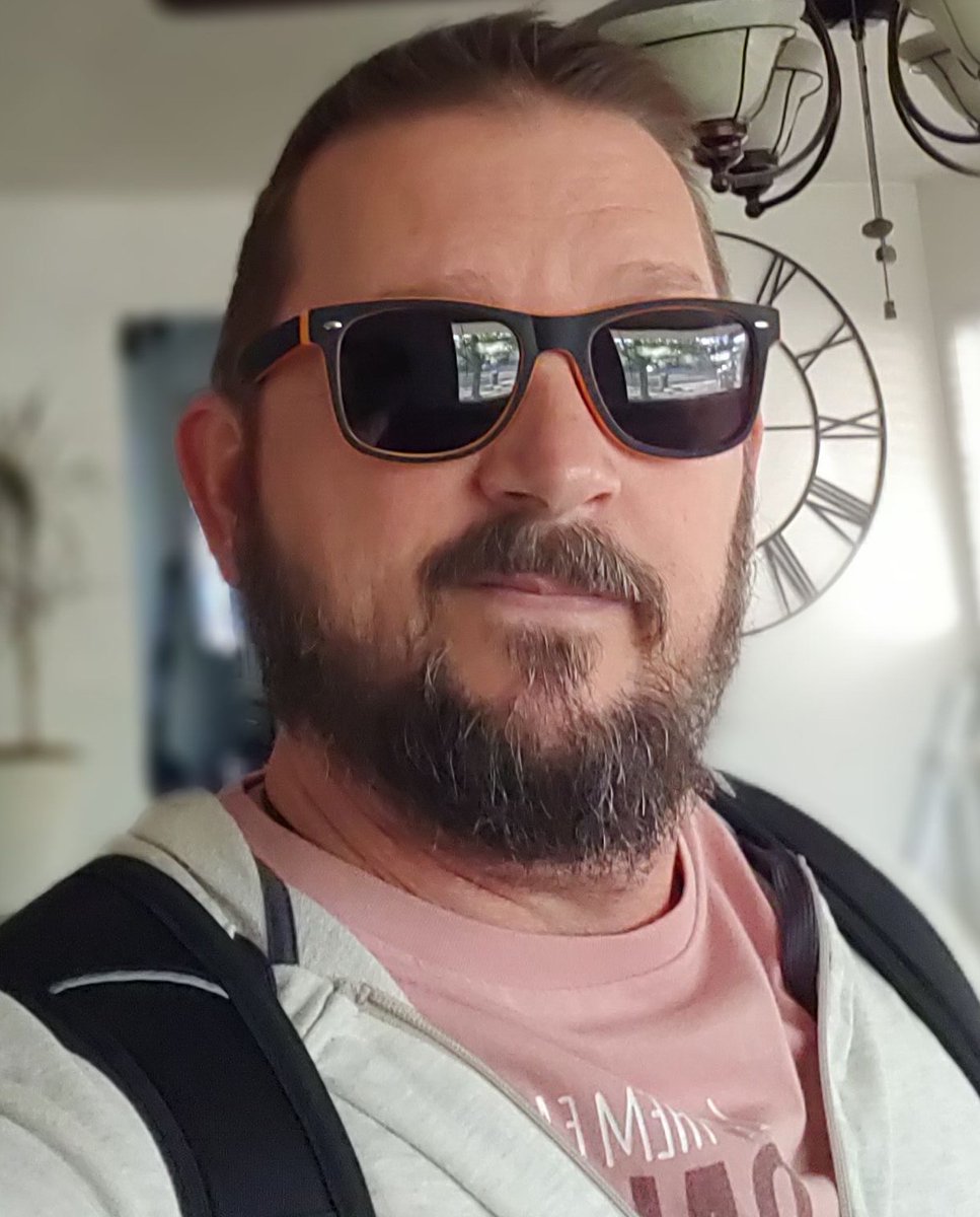 Imadadeo's tweet photo. Now I gotta get to work without denting this sexy 'do https://t.co/OPK2aH1Eno