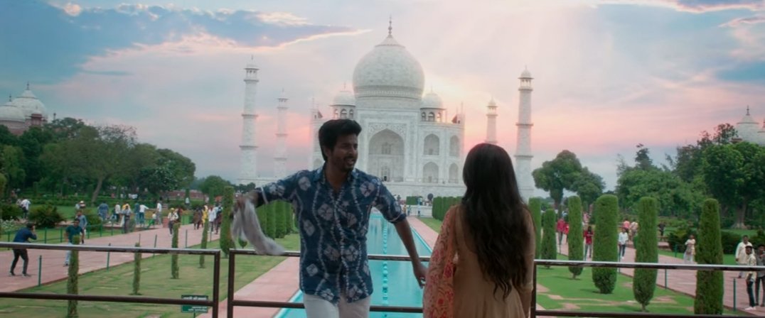 Priya_SK17's tweet photo. And those were the most vibrant and lively part ❤✨
Our #Don's look and love 🔥❤
Just them ❤🥺
#BaeVideoSong
@Siva_Kartikeyan ❤ https://t.co/x2NAd4VEMo