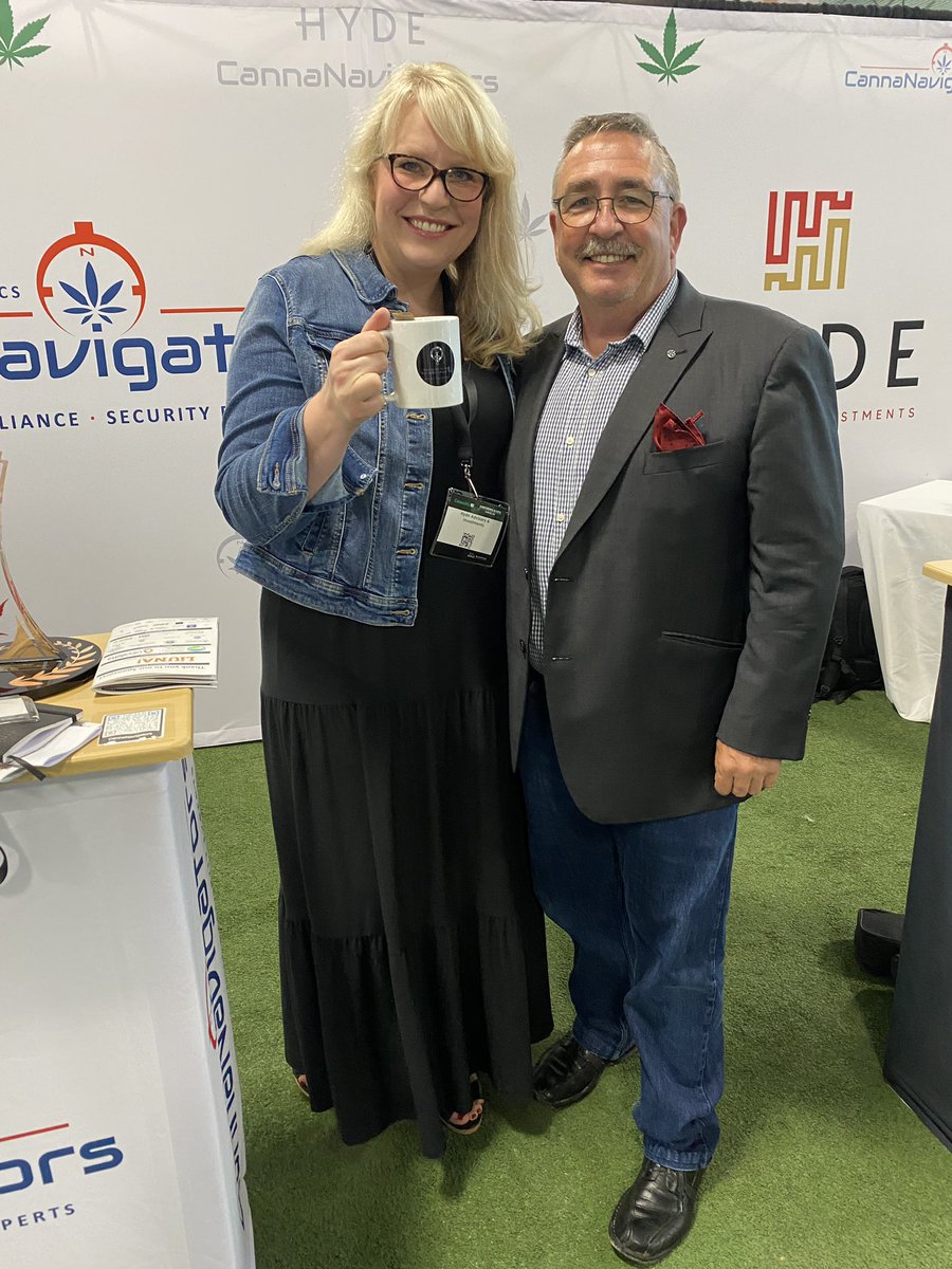 Bdavidson911's tweet photo. Day 1 winner of #FindTheBarry at the #CannabisWiki Conference &amp; Expo is the amazing @jenncaldwell8!!! If you’re not on your way get moving! #CannabisCommunity #cannabisindustry #cannabis  
https://t.co/Cc7jlHl9ip https://t.co/IwzGtbgHum