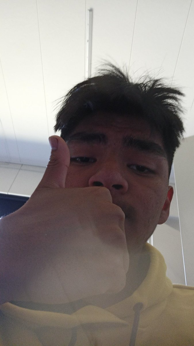 Pajjen12's tweet photo. Har varit sjuk nu i 4 dag, mår bättre nu så är förmodligen tillbaka till jobbet imorgon. 👍 https://t.co/i8roJUhakI