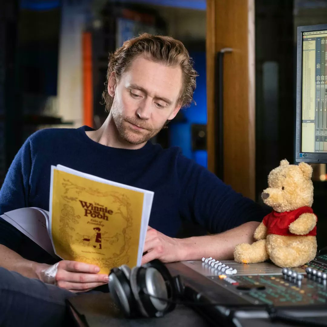 bestoftwh's tweet photo. NEW:Tom Hiddleston narrates the story of winnie the pooh in the calm sleep app. https://t.co/NCPY4b8vdB