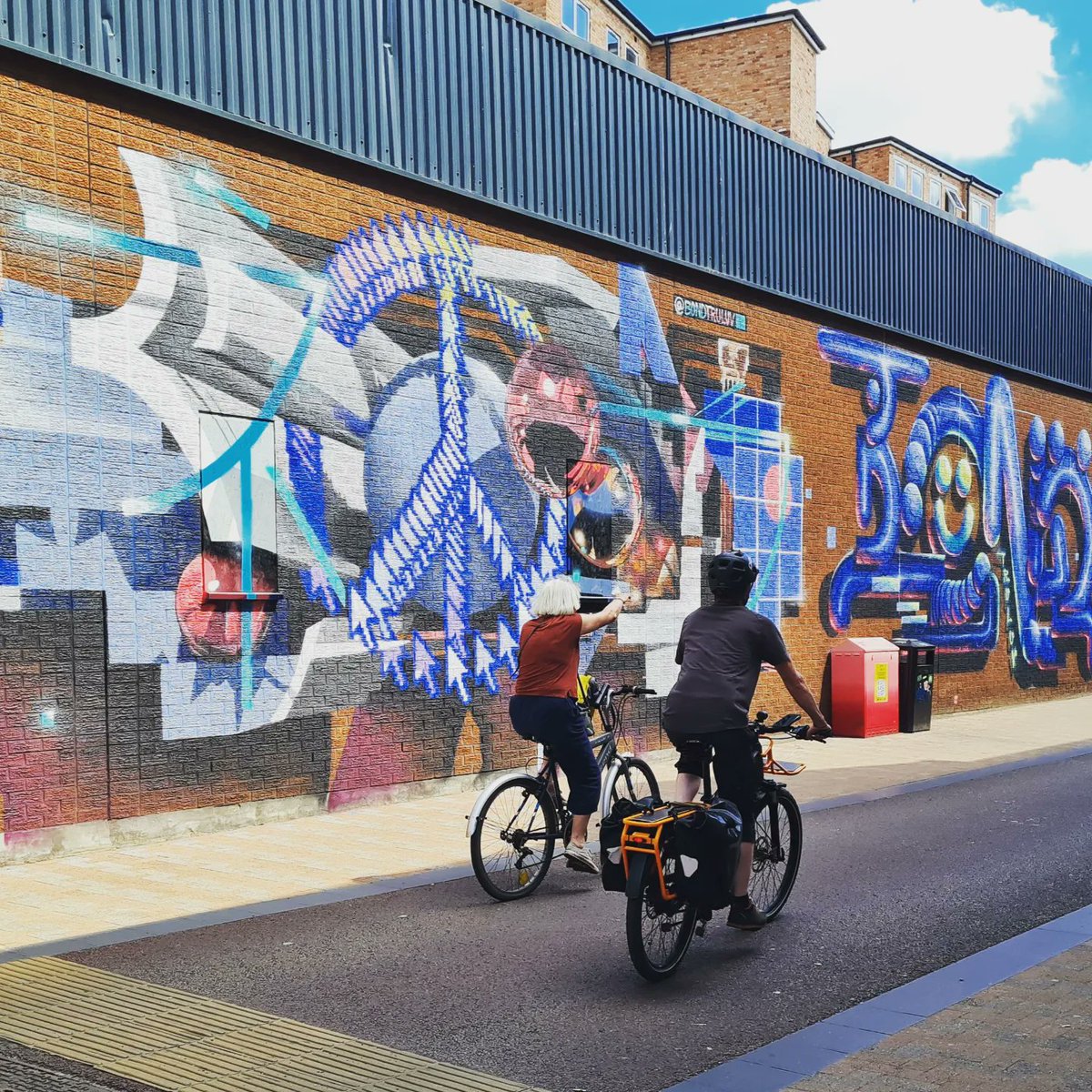 PandaPedalPaws's tweet photo. Leicester City! What a cycling success story, and still going strong! Time to catch up Birmingham! #cyclehappy #citycycling https://t.co/ugQmiuAC8r https://t.co/W9KouUpLwa