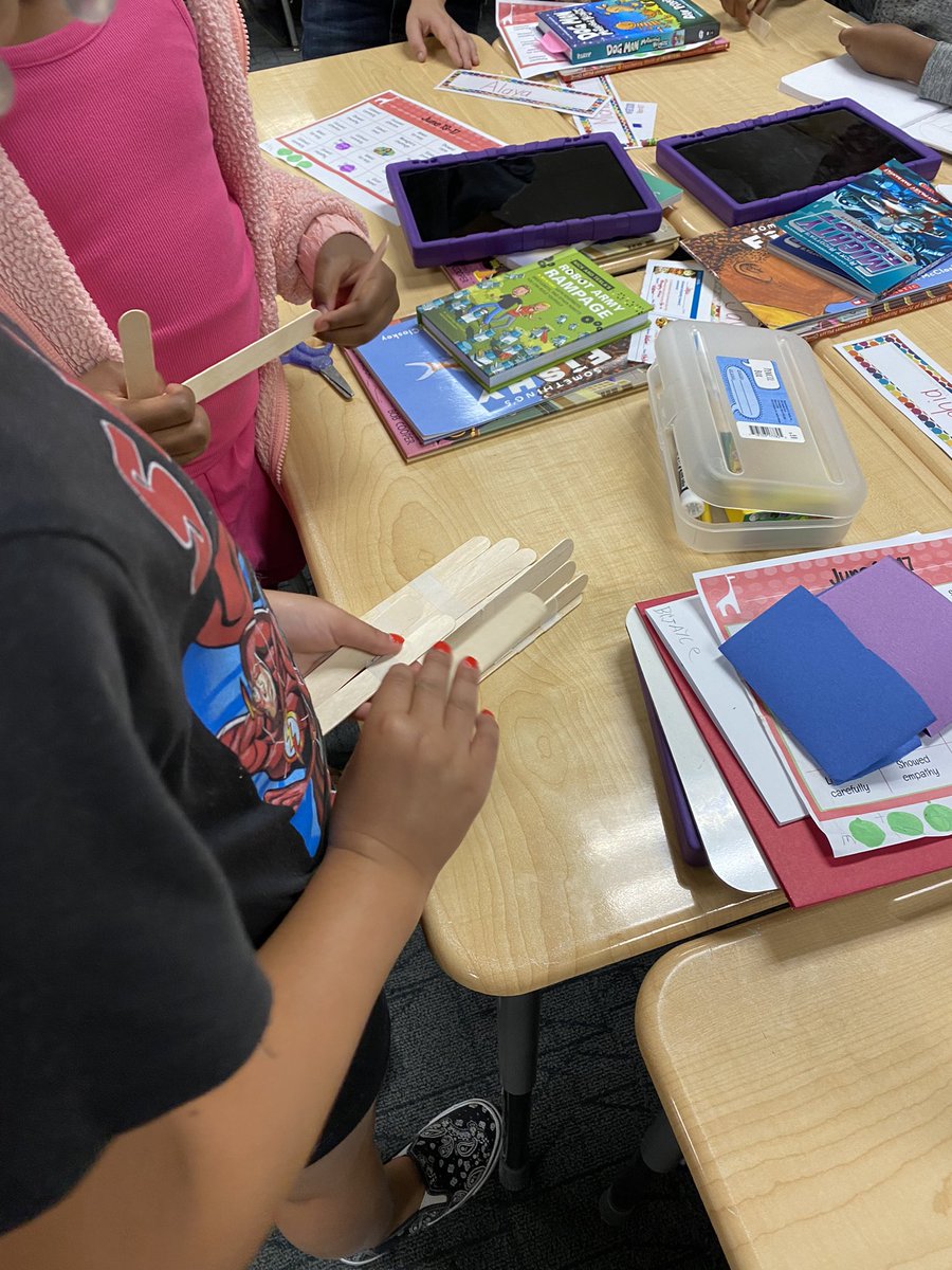 Watson_3rdGrade's tweet photo. Incoming third graders, or future engineers?  @WayneTwpSuper @StegCIA @tripleI2014 #summerschool https://t.co/Fm0Fjy1XfI