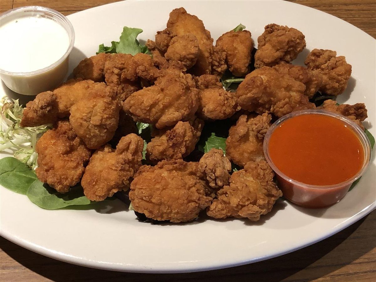 CoachHouse_NJ's tweet photo. Magic happens in our kitchen, but also in our dining room. ✨. Once our Boneless Hot Wings hit the table, they tend to disappear! 😉
-
#CoachHouseDiner #Hackensack #HackensackNJ #NJEats #NJDiner #NJFoodie #NJRestaurants #NJFood #NorthJerseyEats #JerseyEats #Hotwings https://t.co/KMod2n2LIn