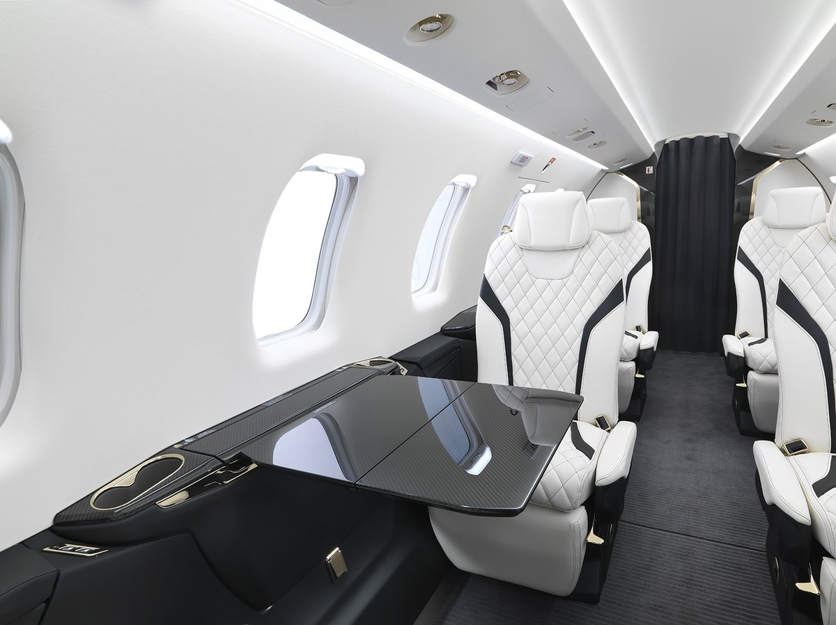 PilatusAircraft's tweet photo. The new, perfectly finished Carbon Fibre Package gives the interior of the PC-24 cabin a sleek, elegant look. 
The use of carbon fibre materials also results in a weight reduction, which in turn reduces emissions and operating costs.

#pc24 #flypc24 #pilatus #craftedinswitzerland https://t.co/JnfXIZGG0e