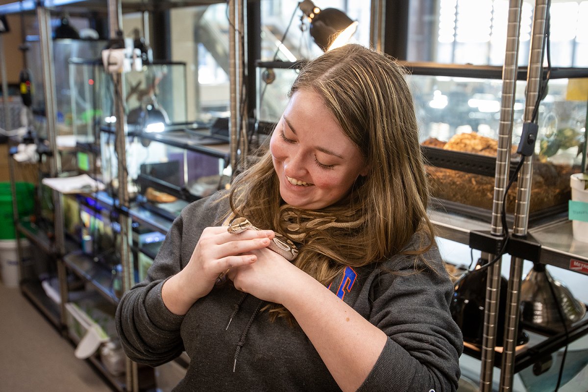 uwplatteville's tweet photo. Do you love animals? So does Emma! Learn more about UW-Platteville Biology here: https://t.co/Ip4DfZtGDQ #ASmartInvestment #uwplatteville https://t.co/DrWBOPjejc