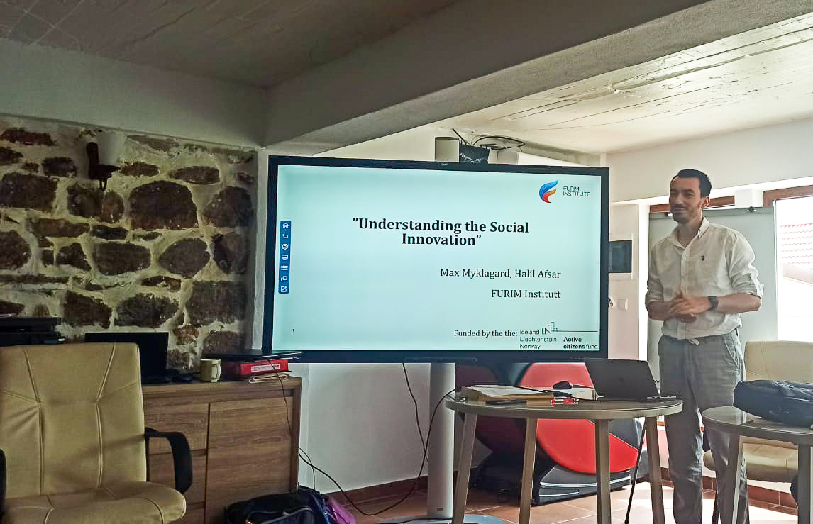 FURIMInstitutt's tweet photo. we have cooperated with organizations from Romania:
Fundația Civitas pentru, Societatea Civilă Centrul de Mediere si Securitate Comunitara, Fundatia pentru Dezvoltarea Economiei Sociale - to organize the study visit and training in 📍Svinitsa, Romania 🇷🇴 : https://t.co/nZPkiiwLV2