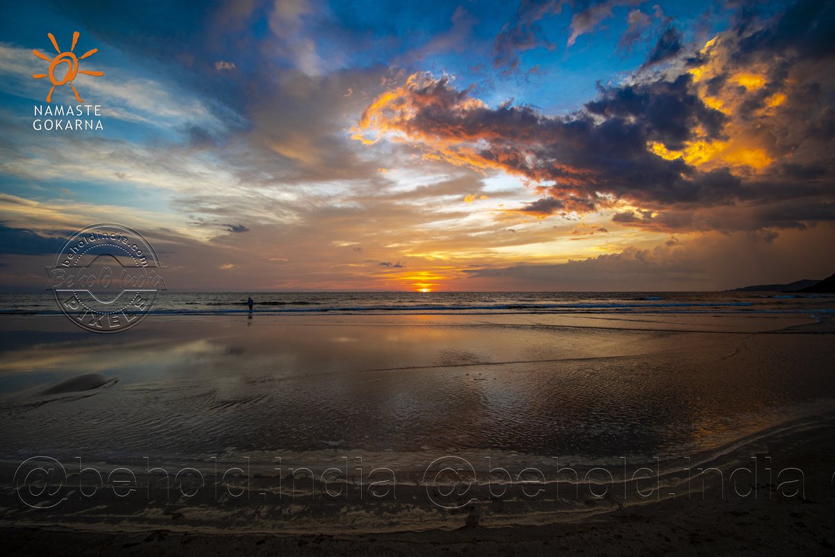beholdindia's tweet photo. Canvas of the Cosmos: Nirvana beach presents a canvas with freehand brush strokes and a plethora of colours adorning the evening water &amp; skyscape
Namaste Nirvana near the top edge of this beach has 10 rooms &amp; a restaurant
#BeholdIndia #Nikon #NikonD7500 #D7500 #Air2S #Photography https://t.co/rIcfApiORq