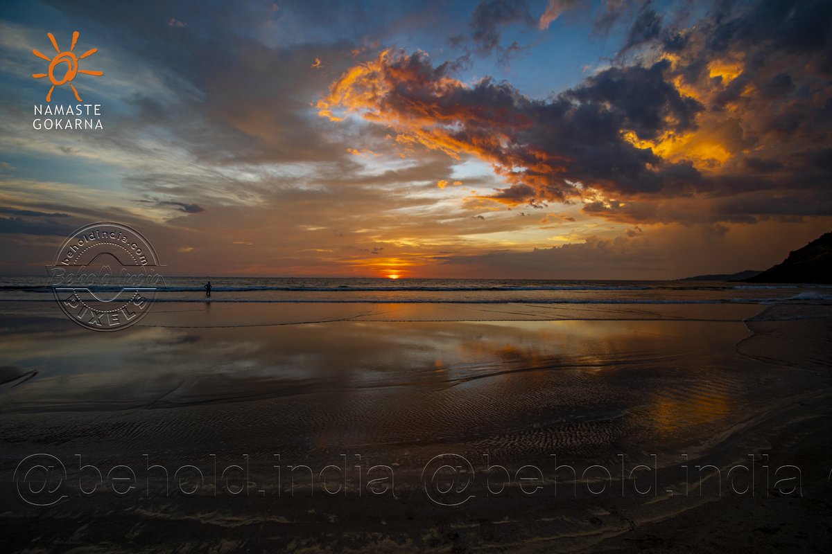 beholdindia's tweet photo. Canvas of the Cosmos: Nirvana beach presents a canvas with freehand brush strokes and a plethora of colours adorning the evening water &amp; skyscape
Namaste Nirvana near the top edge of this beach has 10 rooms &amp; a restaurant
#BeholdIndia #Nikon #NikonD7500 #D7500 #Air2S #Photography https://t.co/rIcfApiORq