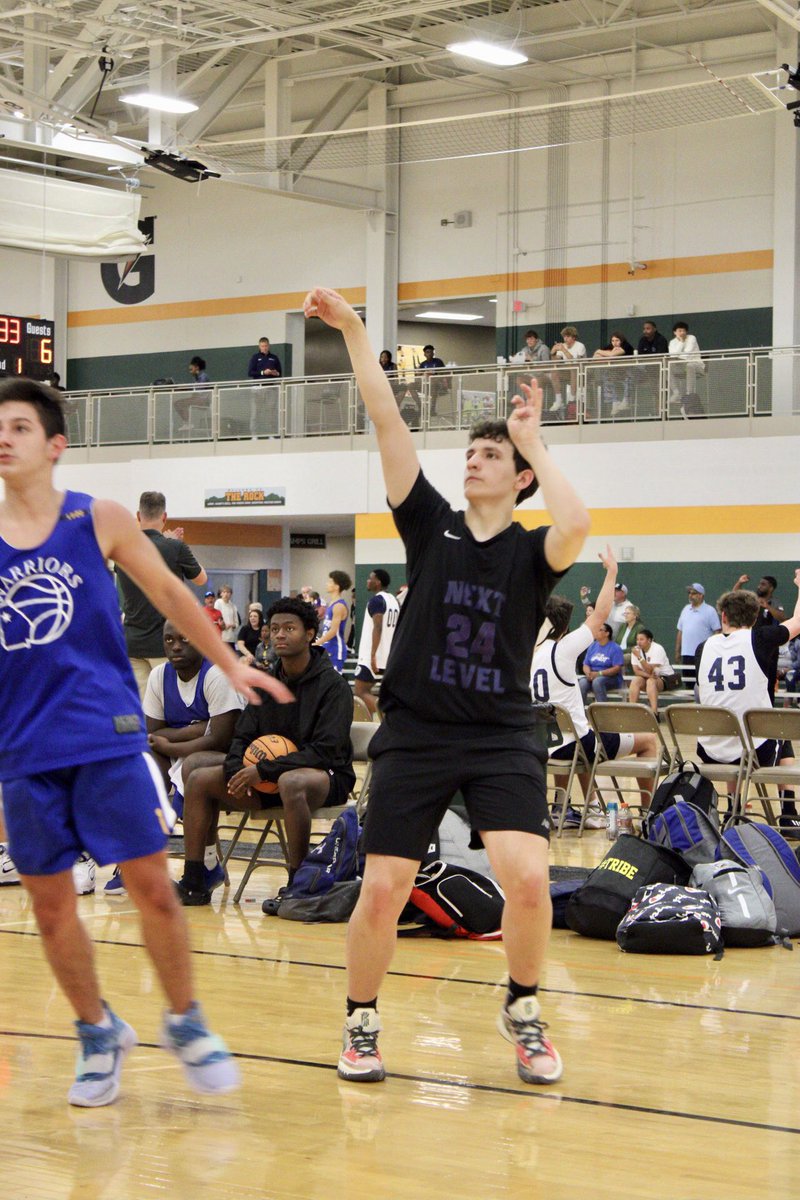 NextLevelElite_'s tweet photo. #24 Jordan Burdette // 5’10 G
(@JordanBurdette7🌟)
📚: @RedDevils_Hoops (SC) 🎓: 2023
HS COACH: Jonathan Dilworth
AAU: @CoachAnderson20

✅: Catch &amp; Shoot
✅: Offensive IQ
✅: Hustle

💻: https://t.co/sZEN68oB4r
🎥: https://t.co/TXYWk9pmzM

#NextLevelElite🌟 #RecruitSC🌴 https://t.co/fHFHoNEtho