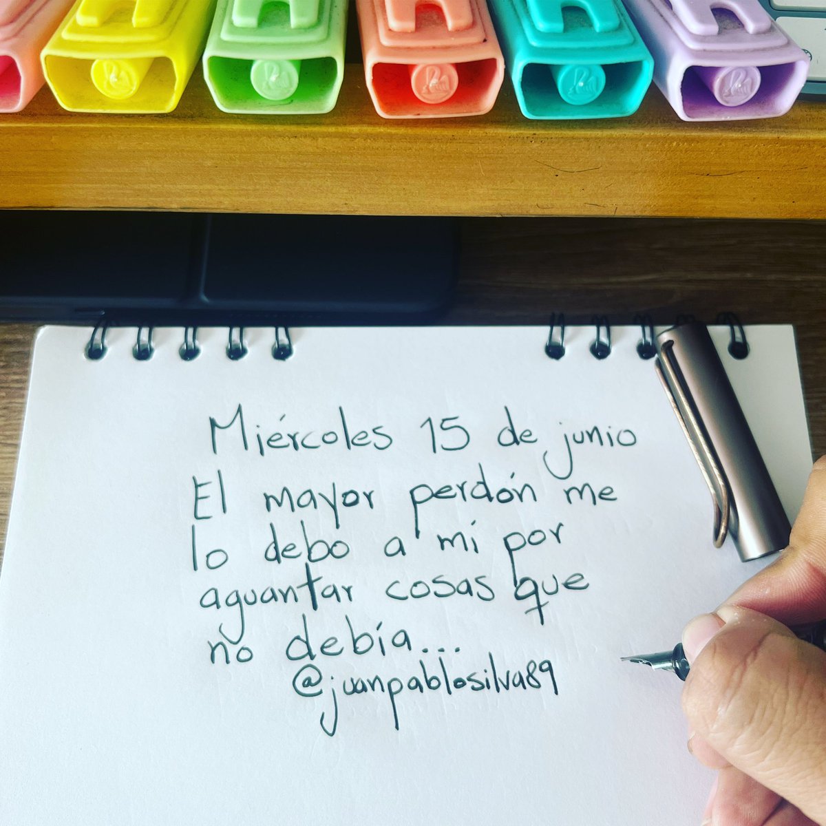 JuanPaSilva07's tweet photo. Perdónese, alivie el equipaje propio. Usted lo necesita…❤️ https://t.co/sOEzF6yofX