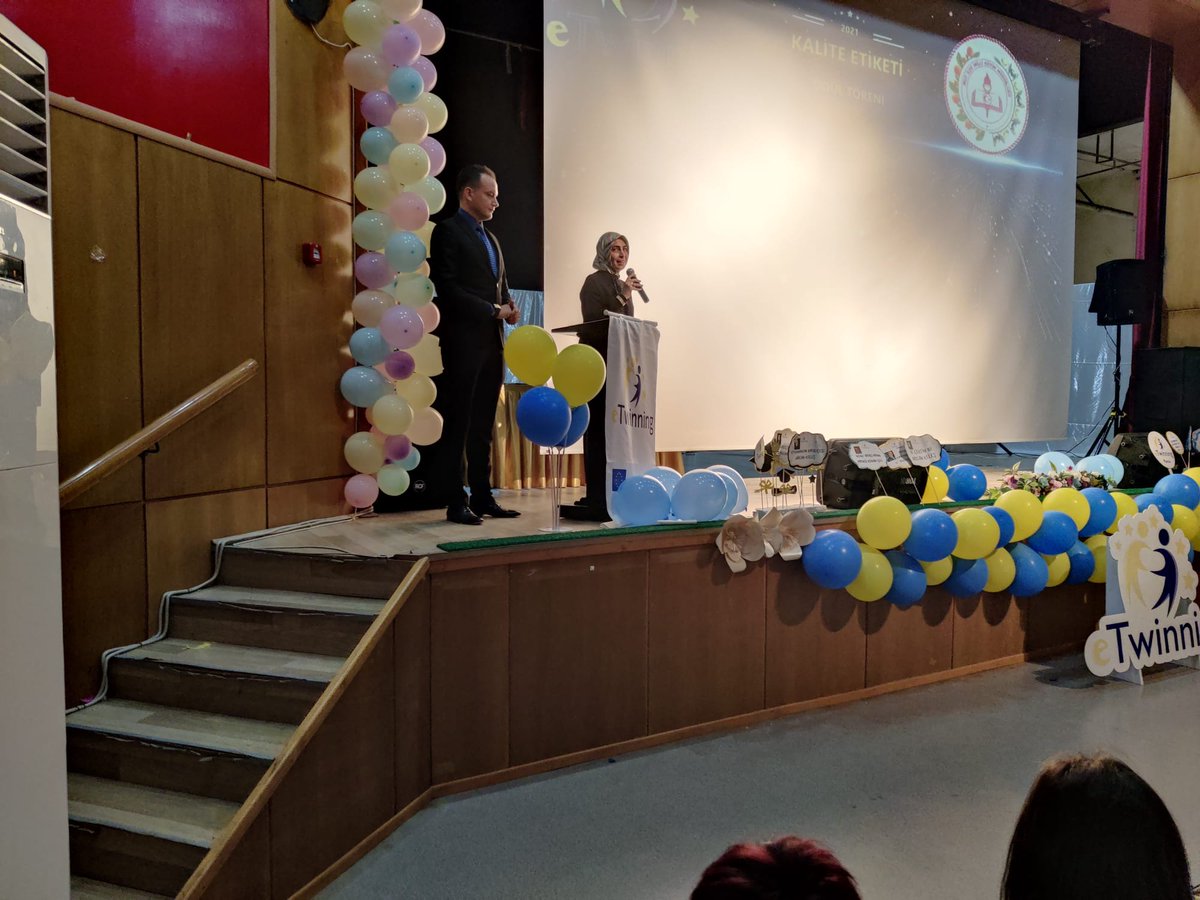 İlçemizde  düzenlenen #eTwining kalite etiket ödül töreninden kareler.. <a href="/tcmeb/">Millî Eğitim Bakanlığı</a> <a href="/MersinMEM/">Mersin İl Millî Eğitim Müdürlüğü</a> <a href="/AdemKoca46/">Adem Koca</a> <a href="/batuhan__bingol/">Batuhan Bingöl</a> @harungergin  <a href="/bircankeles/">Bircan Keleş</a> <a href="/tretwinning/">eTwinning Türkiye</a> <a href="/eTwinningMersin/">eTwinning Mersin</a>