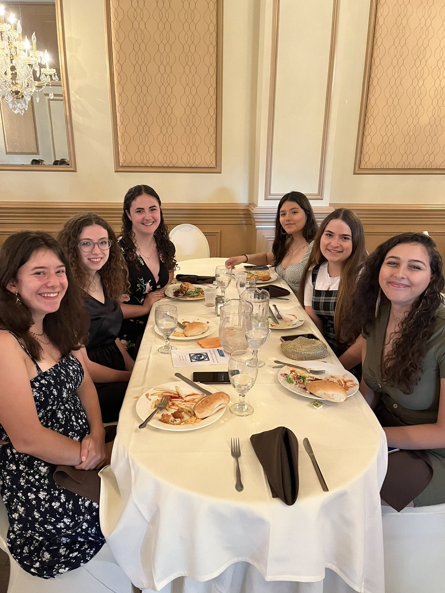 IB Program at FTHS tweet media