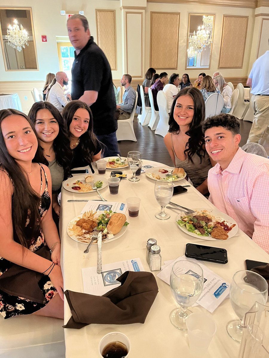 IB Program at FTHS tweet media