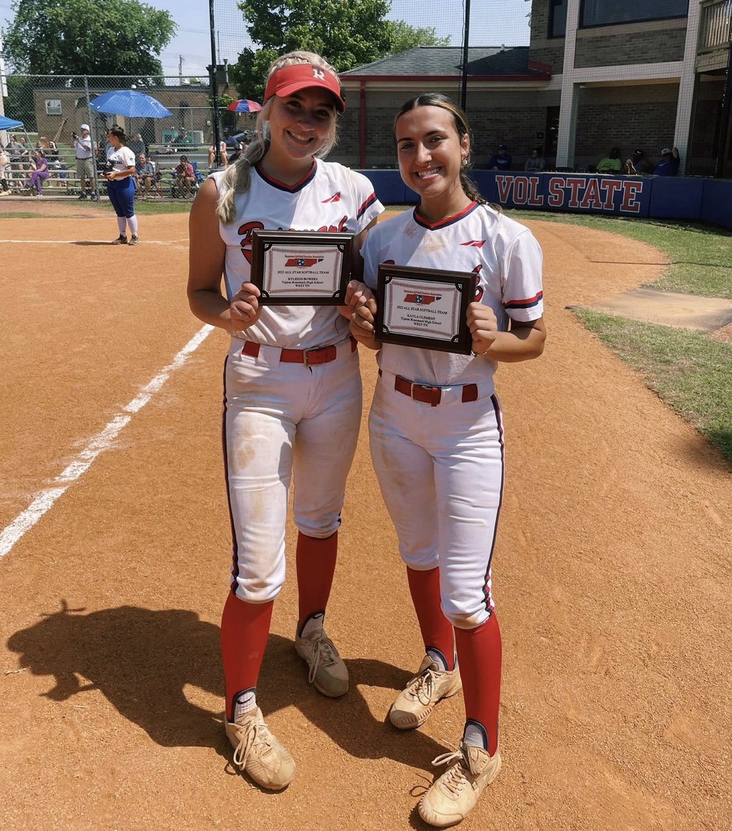 Kayla_Clement6's tweet photo. Honored to play in the Tennessee All-Star Games yesterday and receive my All-State award! https://t.co/8ZcekC2Fv5