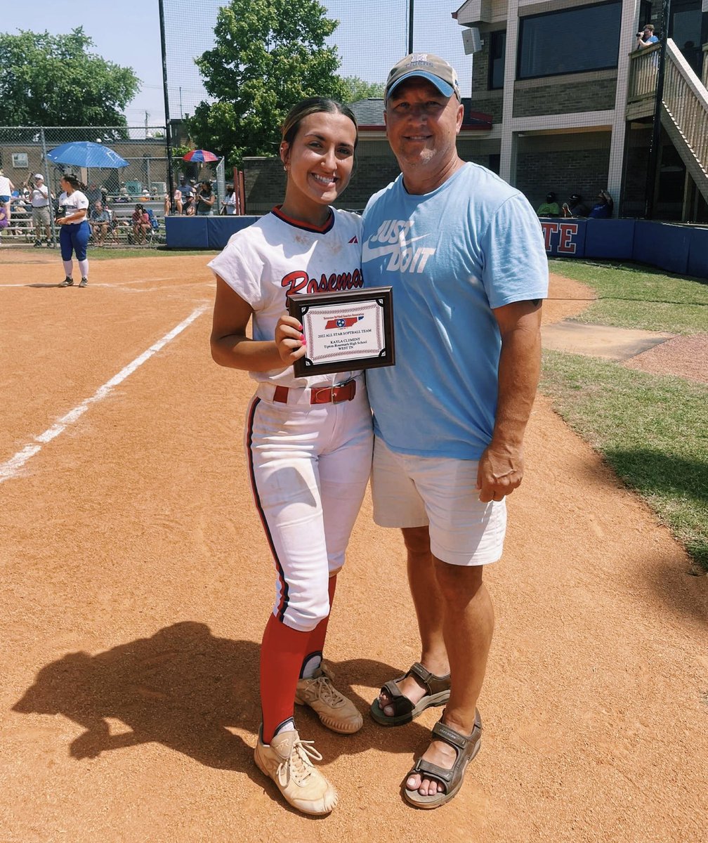 Kayla_Clement6's tweet photo. Honored to play in the Tennessee All-Star Games yesterday and receive my All-State award! https://t.co/8ZcekC2Fv5