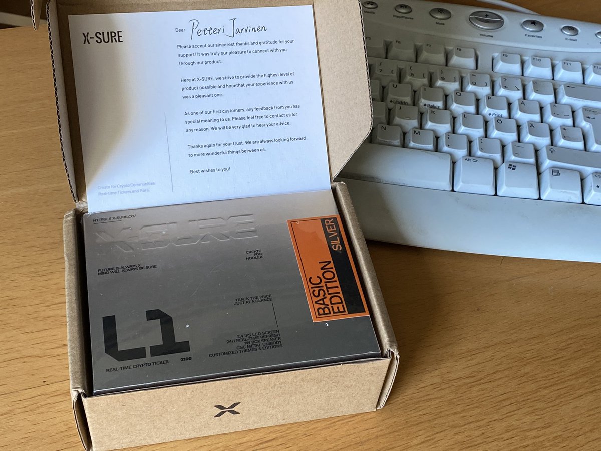 petterij's tweet photo. Tammikuussa Kiinasta tilaamani X-sure tikkeri tuli. Nyt kelpaa seurata reaaliajassa #bitcoin ja #ethereum tippumista - ja uutta nousua. https://t.co/Ze5Ax6UuKw #xsure https://t.co/NPFGGDNQLj