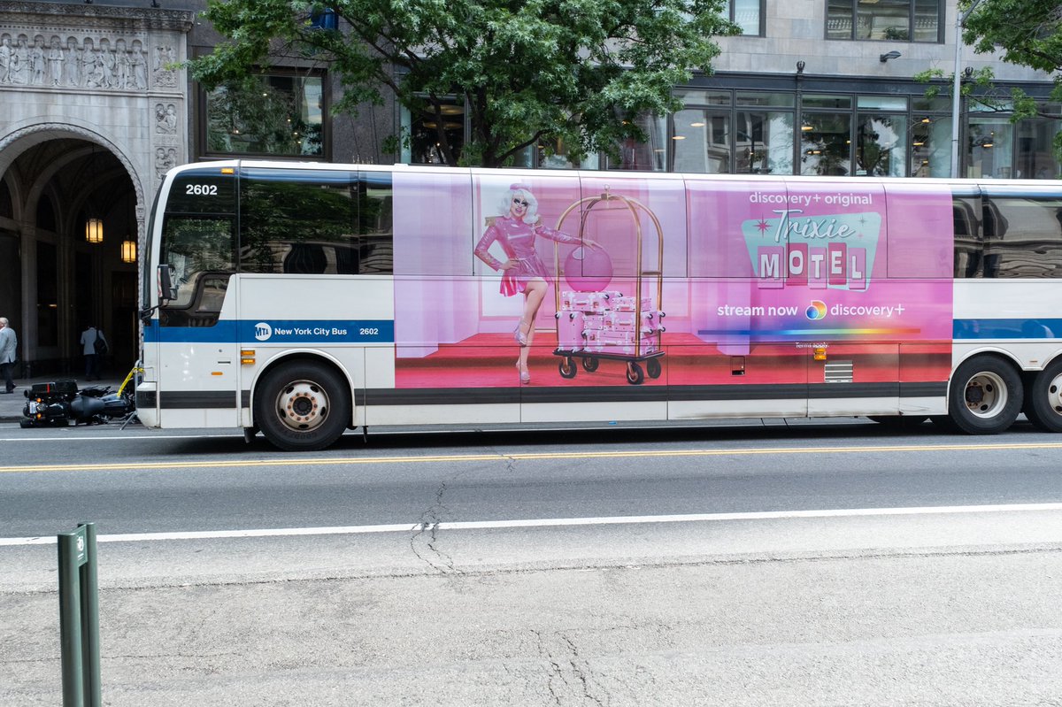OUTFRONTMEDIAUS's tweet photo. Celebrate Pride with @discoveryplus ❤️ #OOH #outofhome #Pride2022 #PrideMonth #discoverplus https://t.co/xDR9BJX9Bv