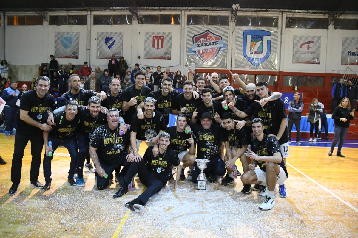 LigaARGbasquet's tweet photo. 🔜 Destino: @LigaNacional.

🏆 ¡@sociosidscoliva es el campeón de la Liga Argentina! https://t.co/xMMK7bC3Gp