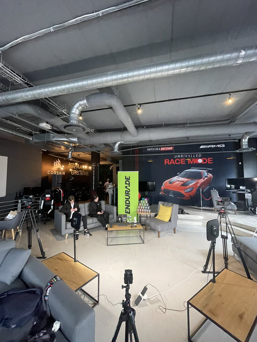 Very successful shoot for the R6 SSA Major Pre Show🔥🔥🔥🔥

#R6MajorSSA 
@R6esportsSSA