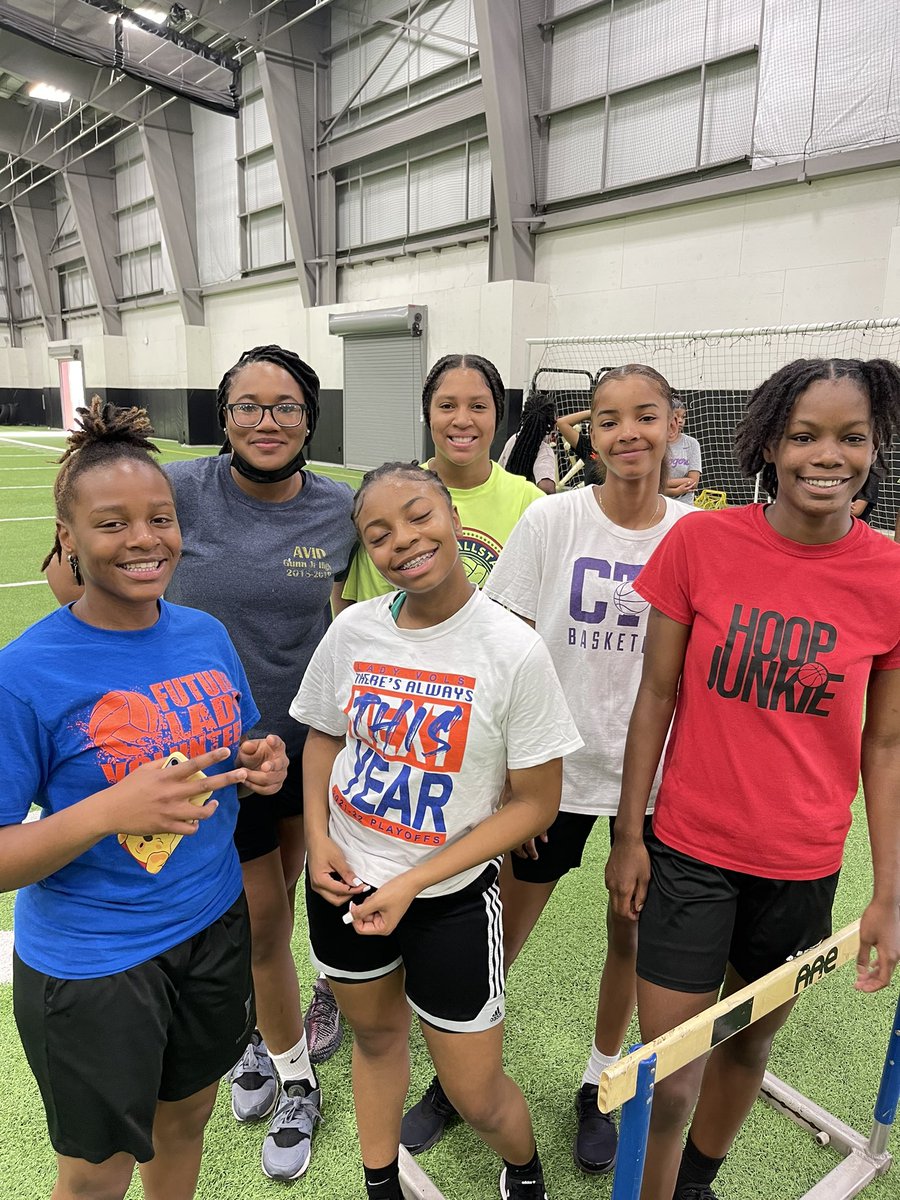 Basketball kids holding each other accountable to attend strength &amp; conditioning camp! Love it! #BowieNation <a href="/tarynperkinss1/">Taryn Perkins</a> <a href="/blessing5489023/">d1.blessing</a> <a href="/seniya_wilson/">SeniyaWilson</a>