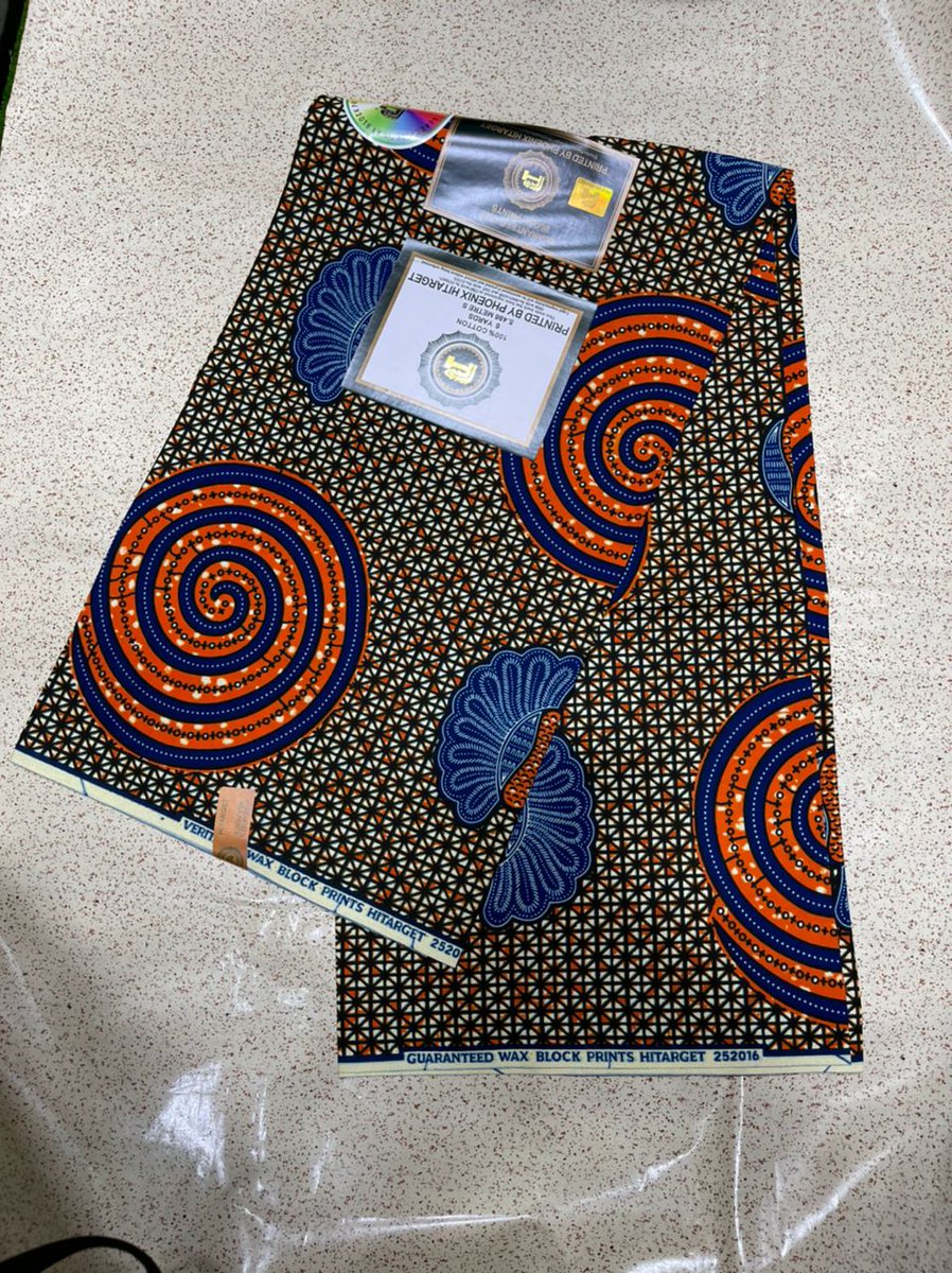 Hadassah255's tweet photo. Karibuni Sana Wakaka na Wadada Smart, Mitoko ya KiAfrica๐๐#Handbags 30000/= na #Vitenge 35000/= https://t.co/LWnV10G3KX