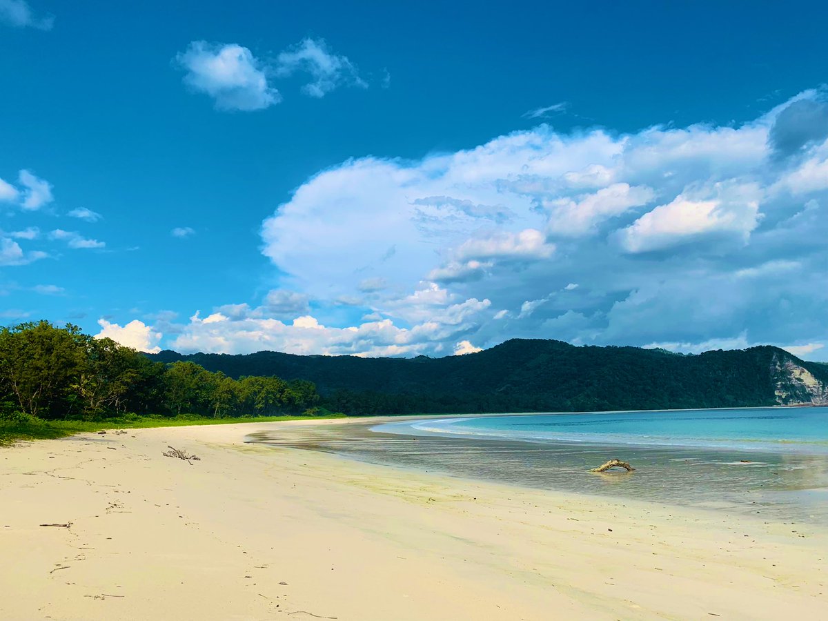 Fathurriz_'s tweet photo. Wonderful Sumba https://t.co/beVTmkxjHc