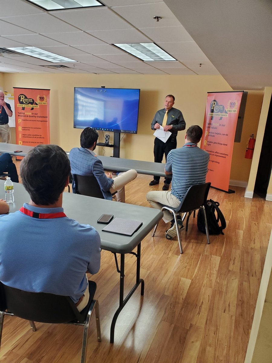 trsa_jackm's tweet photo. Next Gen leaders from TRSA are touring the Roscoe Co in Chicago! https://t.co/JNcgup0icg