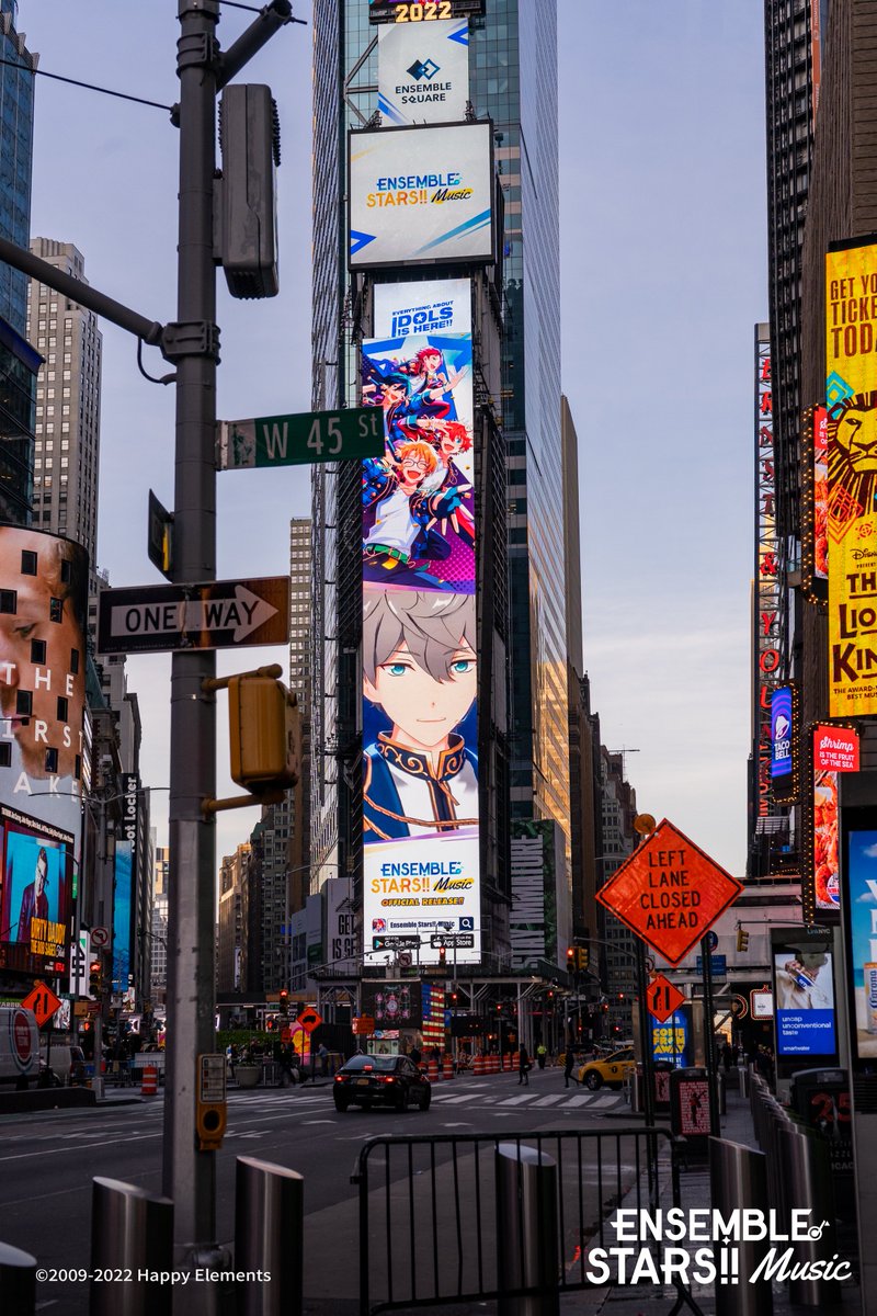 enstarsmusic_EN's tweet photo. Producers, we have a special gift for you all!

From 6/15 to 6/21, you can see Enstars idols on One Times Square!🥳

🎁Post your favorite units/idols with hashtag #EnstarsSurpriseEvent and your wishes to idols.

1⃣ 5 Producers: 10 DIA Scout Tickets
2⃣ 10 Producers: 700 Diamonds https://t.co/nVQ83V0lKW