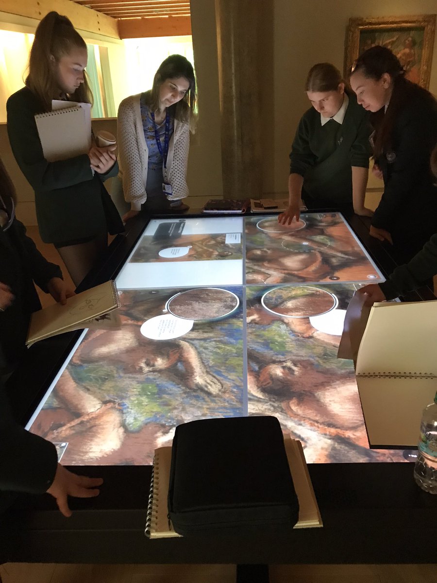 SLHCreativeArts's tweet photo. Inspiring and educational day with S4 @StLukesHigh @burrellcollect . Pupils sketched, analysed, evaluated and  reinterpreted Art and design works. Even the gift shop and weather was  good! https://t.co/d6vjAUkPm0