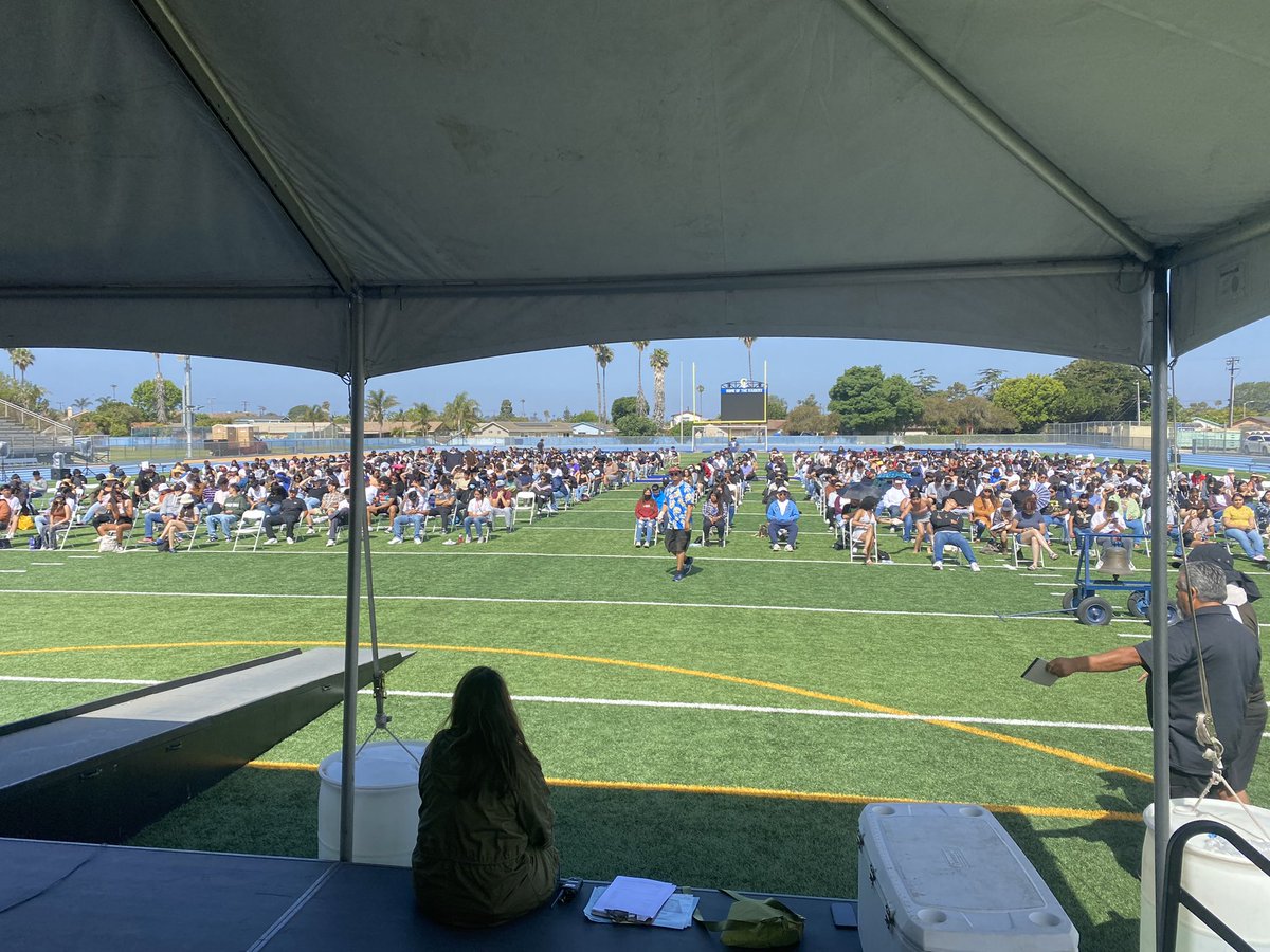 vcalderon1213's tweet photo. Our ELD seniors at graduation practice and Mr. Campos reading their names.  So proud of my students @cihs_raiders Si se pudo 👏🏽👏🏽👏🏽👏🏽 Congratulations to ALL former ELD students @OxnardUnion that will be graduating this week.  🎉🎉🎉🎉 https://t.co/yMbCm55aVF