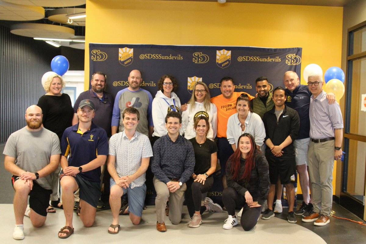 Thank you to all the <a href="/SDSSSundevils/">@SDSSSundevils</a> coaches who spent countless hours working with our student-athletes this year. We appreciate you. 💙💛💙💛