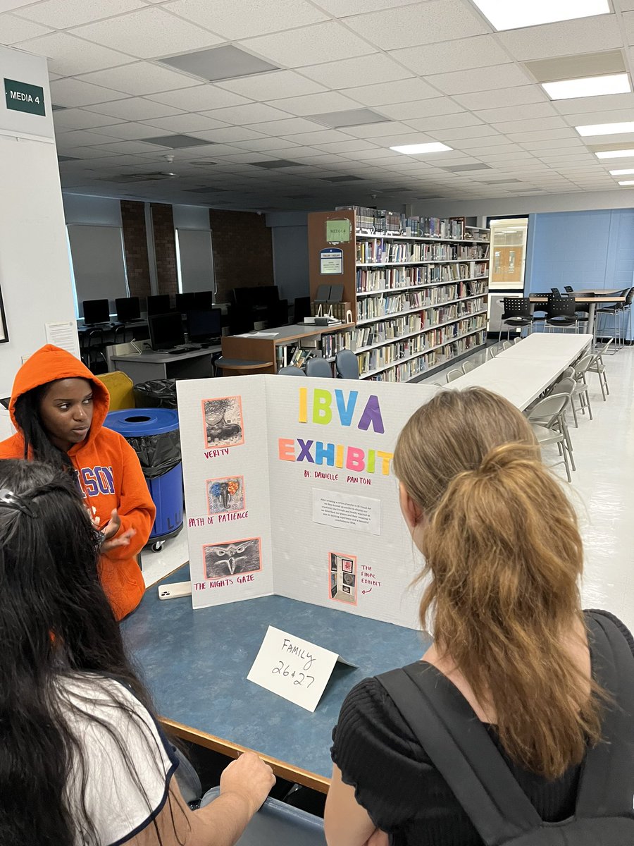 IB Program at FTHS tweet media