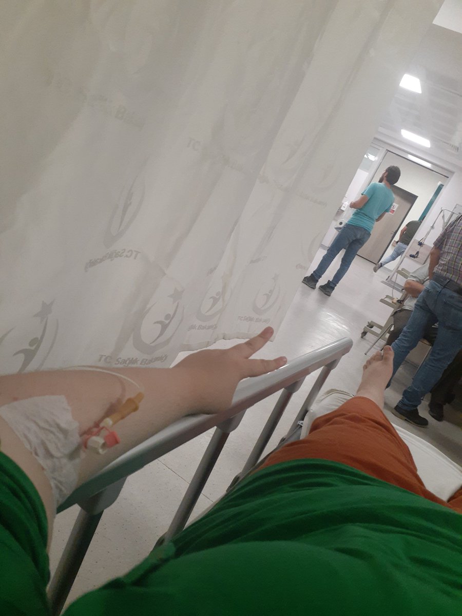 SarahNotSingle's tweet image. Yesterday was wild af.