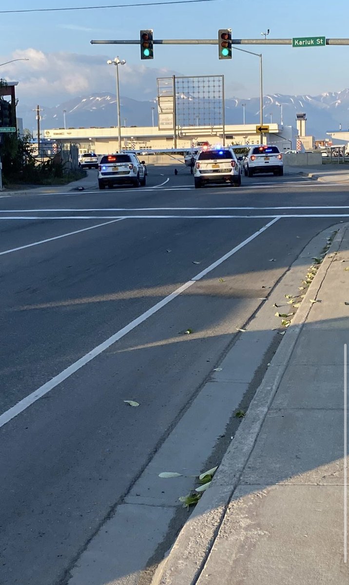 k_ddott's tweet photo. On todays episode of wtf is going on in Alaska https://t.co/13OCsay80O